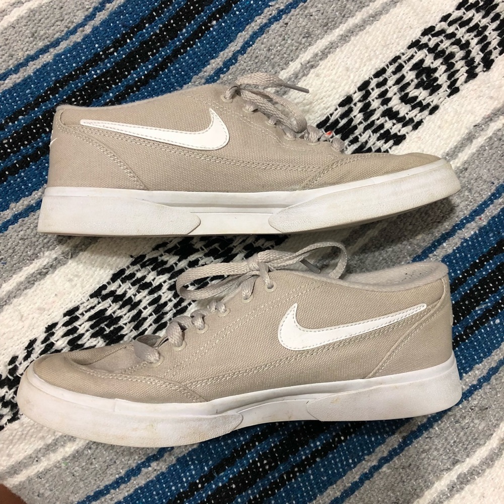 Nike SB low tops